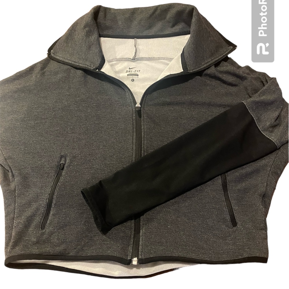 Women’s Nike Bold & Fearless Grey & Black Dri-Fit Jacket, Size L - Picture 5 of 7